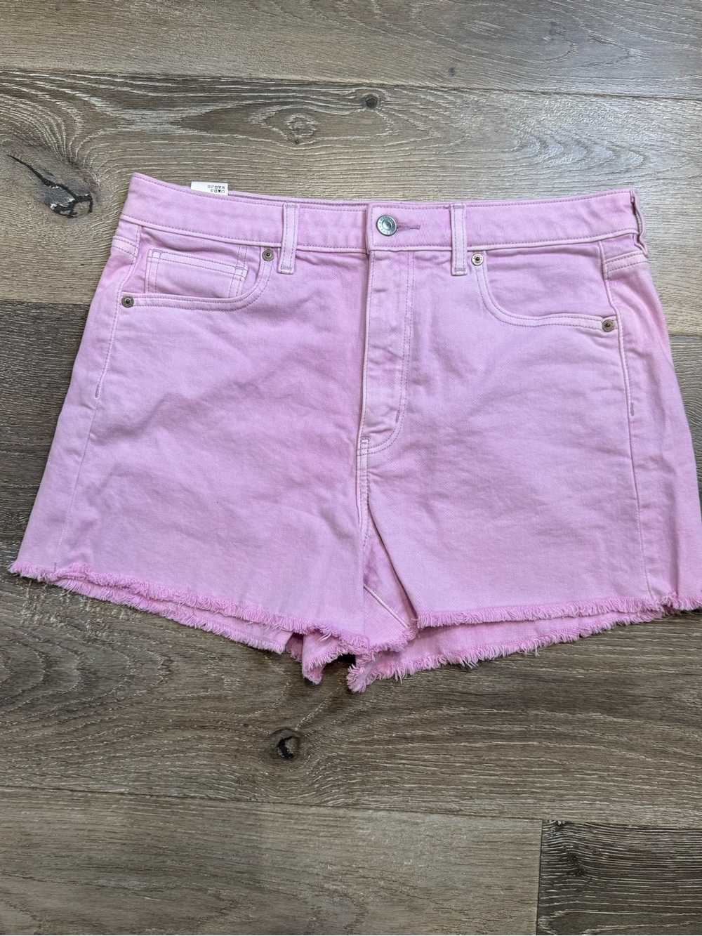American Eagle Outfitters Pink Frayed Hem Denim Shorts CB1027